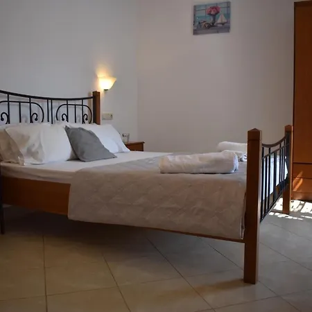 شقة فندقية Asterias 3*