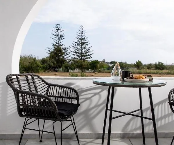 Asterias شقة فندقية 3*