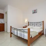 Asterias Αγία Άννα