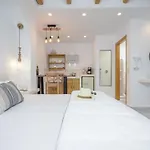 Asterias Aparthotel