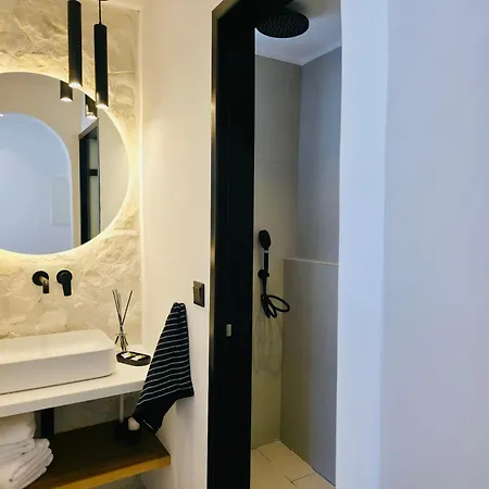Asterias Lägenhetshotell