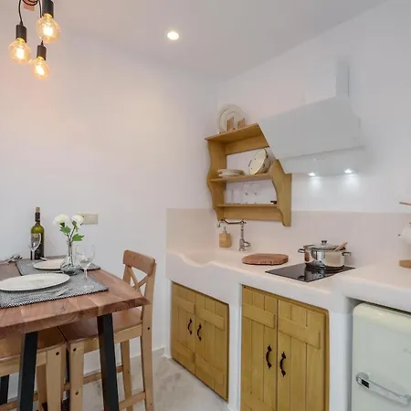 Asterias 3* Αγία Άννα