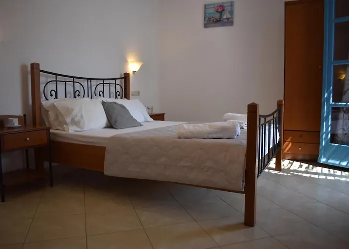 Aparthotel Asterias 3*