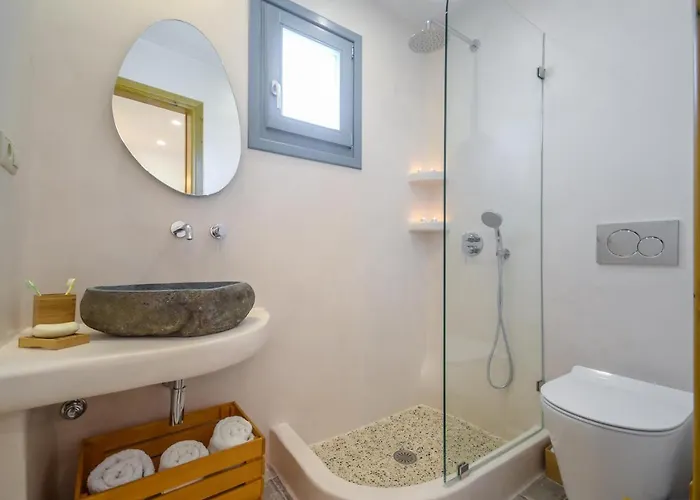 Asterias Aparthotel 3*